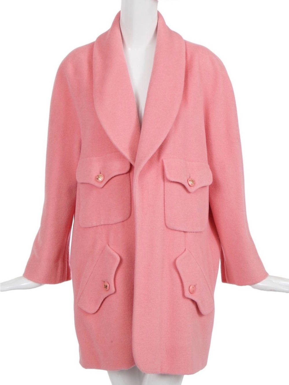 LOOKING FOR this chanel jacket